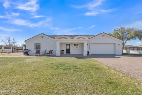 Exterior - 2344 N Raven --, Mesa, AZ 85207 photo 6 of 21