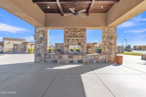 View/Area - 2344 N Raven --, Mesa, AZ 85207 photo 1 of 2