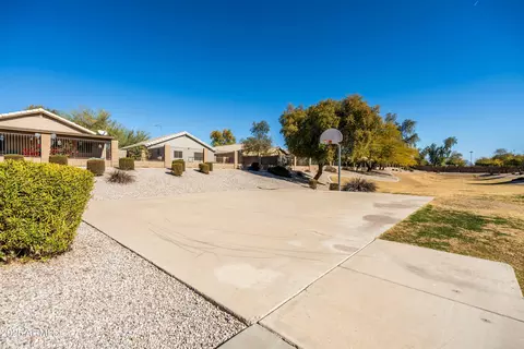 9916 E Dolphin Cir, Mesa, AZ 85208 photo 32