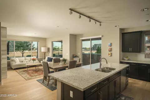 4805 N Woodmere Fairway Ln #1012, Scottsdale, AZ 85251
