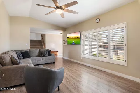 2472 W Crocus Dr, Phoenix, AZ 85023 photo 9