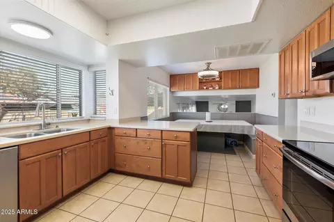 2472 W Crocus Dr, Phoenix, AZ 85023 photo 14