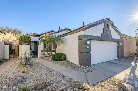 3324 E Maldonado Dr, Phoenix, AZ 85042