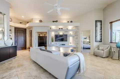 3324 E Maldonado Dr, Phoenix, AZ 85042 photo 4