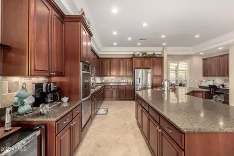 Kitchen - 9535 E Mclellan Rd, Mesa, AZ 85207 photo 3 of 6