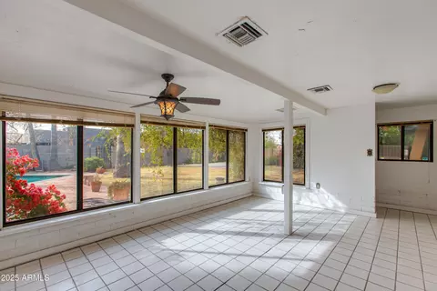 3809 E Highland Ave, Phoenix, AZ 85018 photo 8