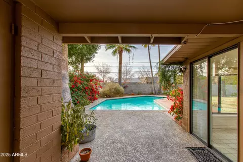 3809 E Highland Ave, Phoenix, AZ 85018 photo 14