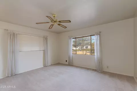 3809 E Highland Ave, Phoenix, AZ 85018 photo 9