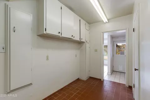 3809 E Highland Ave, Phoenix, AZ 85018 photo 13