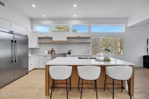 Kitchen - 1604 E Sheena Dr, Phoenix, AZ 85022 photo 3 of 11