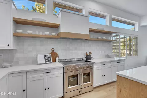 Kitchen - 1604 E Sheena Dr, Phoenix, AZ 85022 photo 11 of 11