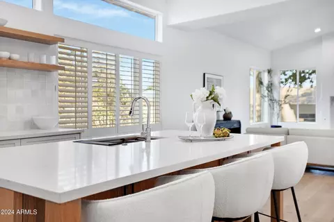 Kitchen - 1604 E Sheena Dr, Phoenix, AZ 85022 photo 1 of 11