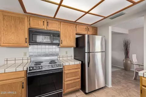 1918 E Hearn Rd, Phoenix, AZ 85022 photo 14