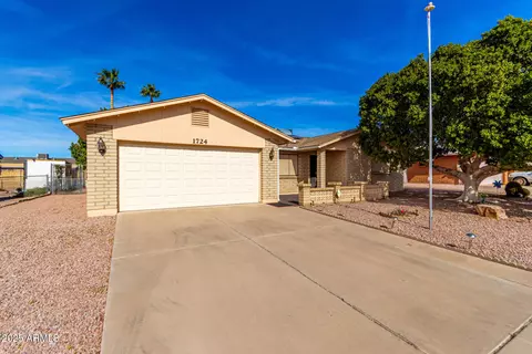 1724 W 15th Ave, Apache Junction, AZ 85120