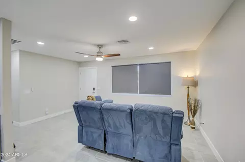 6323 N 65th Dr, Glendale, AZ 85301 photo 9