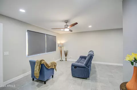 6323 N 65th Dr, Glendale, AZ 85301 photo 8