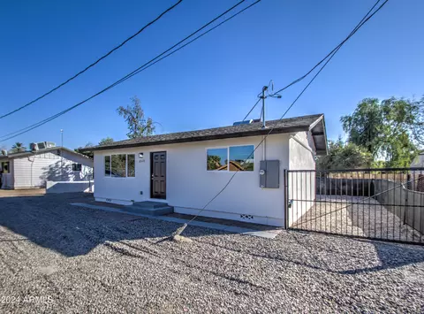 6323 N 65th Dr, Glendale, AZ 85301 photo 3