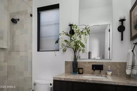 Bath - 3837 E Heatherbrae Dr, Phoenix, AZ 85018 photo 2 of 2