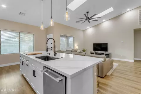 25802 N Hackberry Dr, Phoenix, AZ 85083 photo 8
