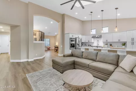 25802 N Hackberry Dr, Phoenix, AZ 85083 photo 10