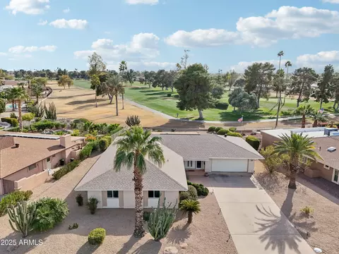 9729 W Pinecrest Dr, Sun City, AZ 85351