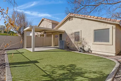 Exterior - 415 E Glenhaven Dr, Phoenix, AZ 85048 photo 4 of 6