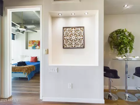 Entry Way - 1 E Lexington Ave #1507, Phoenix, AZ 85012 photo 1 of 3