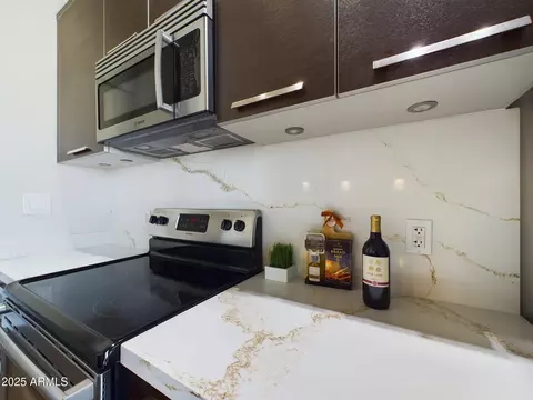 Kitchen - 1 E Lexington Ave #1507, Phoenix, AZ 85012 photo 8 of 8