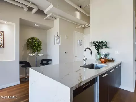Kitchen - 1 E Lexington Ave #1507, Phoenix, AZ 85012 photo 3 of 8