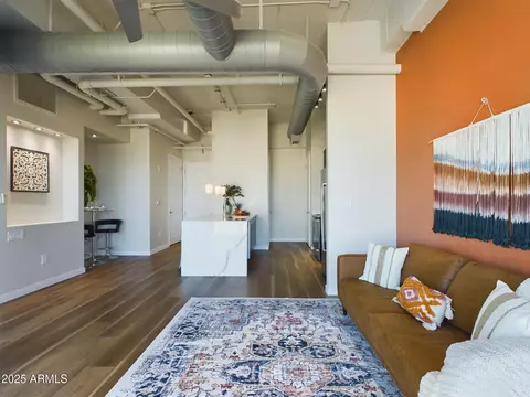 Living - 1 E Lexington Ave #1507, Phoenix, AZ 85012 photo 4 of 5