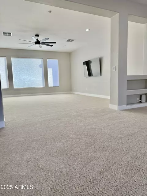 3957 Expedition Way, Phoenix, AZ 85050 photo 21