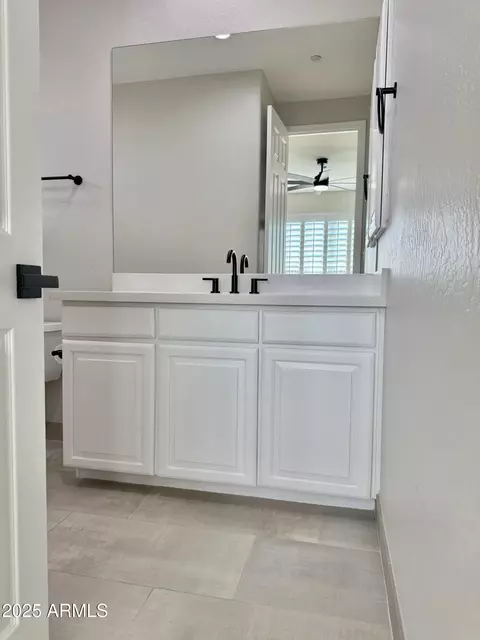 3957 Expedition Way, Phoenix, AZ 85050 photo 31