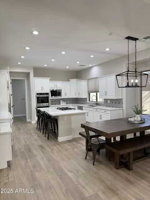 3957 Expedition Way, Phoenix, AZ 85050 photo 10
