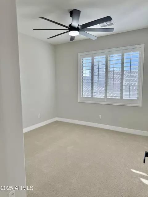 3957 Expedition Way, Phoenix, AZ 85050 photo 33