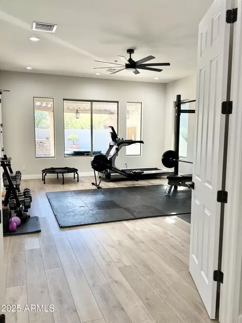 3957 Expedition Way, Phoenix, AZ 85050 photo 16
