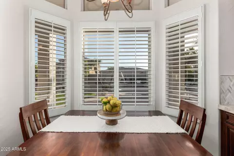 Dining - 4811 E Patrick Ln, Phoenix, AZ 85054 photo 2 of 2