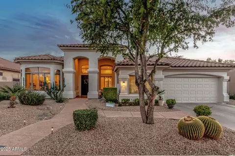 Exterior - 4811 E Patrick Ln, Phoenix, AZ 85054 photo 13 of 22