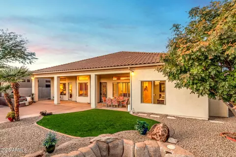 Exterior - 4811 E Patrick Ln, Phoenix, AZ 85054 photo 19 of 22