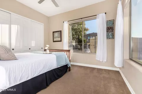Bedroom - 4811 E Patrick Ln, Phoenix, AZ 85054 photo 5 of 6