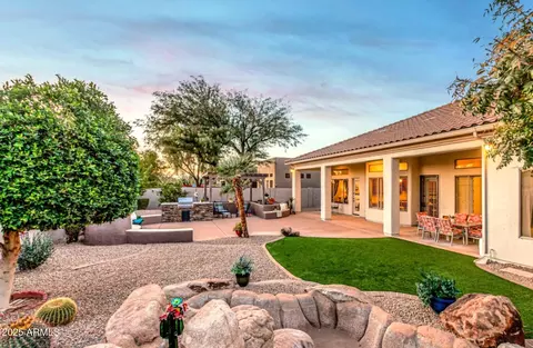 Exterior - 4811 E Patrick Ln, Phoenix, AZ 85054 photo 16 of 22