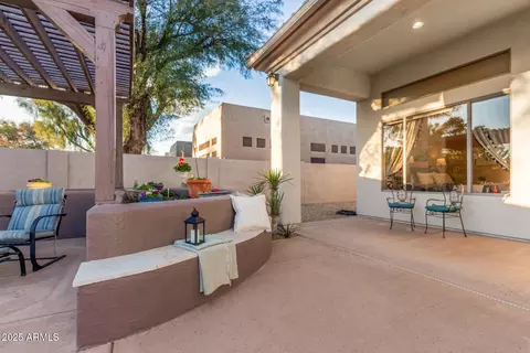 Exterior - 4811 E Patrick Ln, Phoenix, AZ 85054 photo 11 of 22