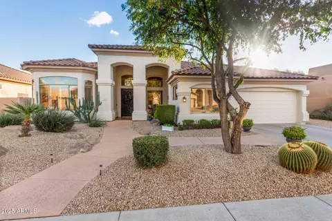 Exterior - 4811 E Patrick Ln, Phoenix, AZ 85054 photo 2 of 22