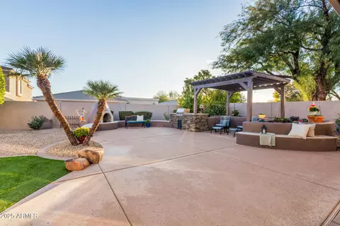 Exterior - 4811 E Patrick Ln, Phoenix, AZ 85054 photo 17 of 22