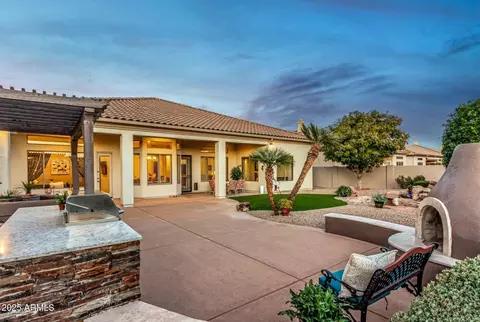Exterior - 4811 E Patrick Ln, Phoenix, AZ 85054 photo 20 of 22