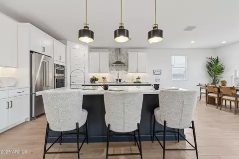 2320 W Moody Trl, Phoenix, AZ 85041