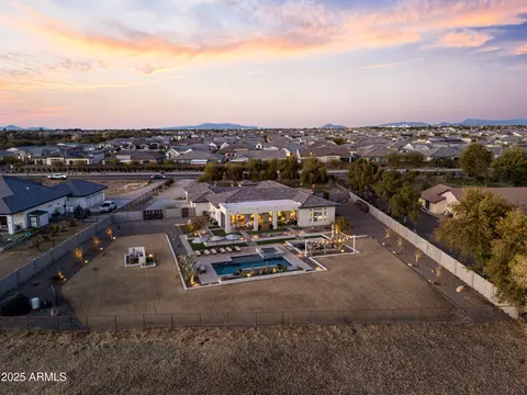 14821 E Chandler Heights Rd, Chandler, AZ 85249