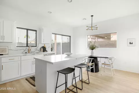 3034 E Kings Ave, Phoenix, AZ 85032 photo 9