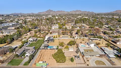 View/Area - 3312 E Flower St, Phoenix, AZ 85018 photo 3 of 4