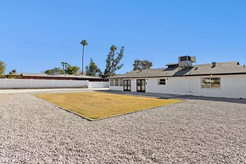 Exterior - 3312 E Flower St, Phoenix, AZ 85018 photo 5 of 12