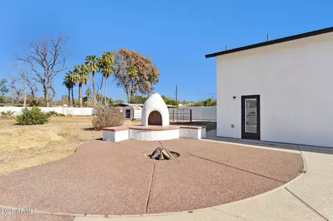 Exterior - 3312 E Flower St, Phoenix, AZ 85018 photo 9 of 12